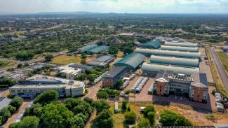 Global logistics at a new crossroads: From uncertainty to structural reconfiguration